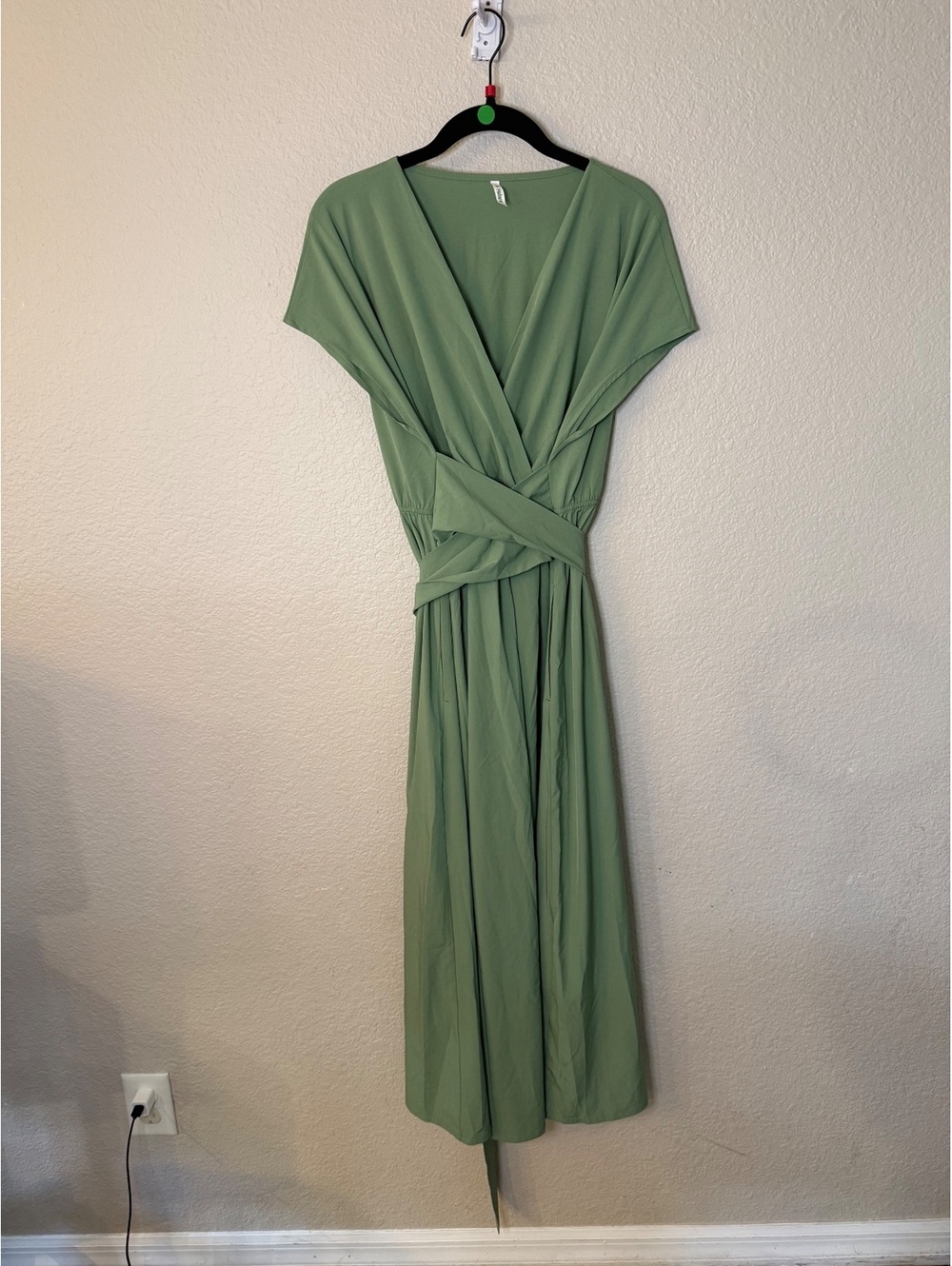Halara Large Breezeful Midi Dress - Picture 2 of 4